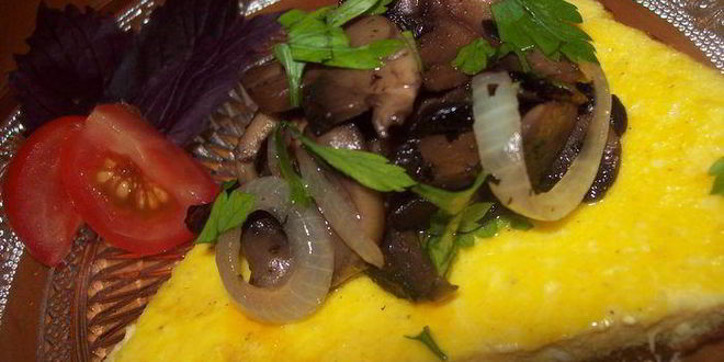 Рецепт сметанного омлета с грибами