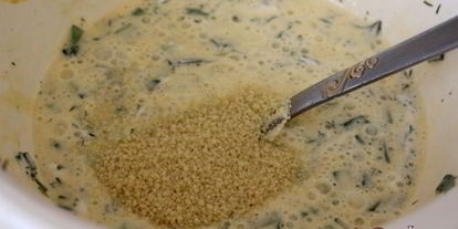 Шаг 1: зеленого омлета с брокколи, шампиньонами и кускусом