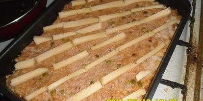 Шаг 5: мясных паштетик с рисом и зеленым горошком