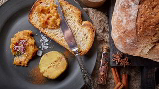 Рецепт Паштета из гуся с джемом из айвы