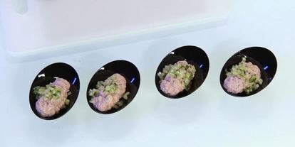 Шаг 1: паштета из копченой горбуши