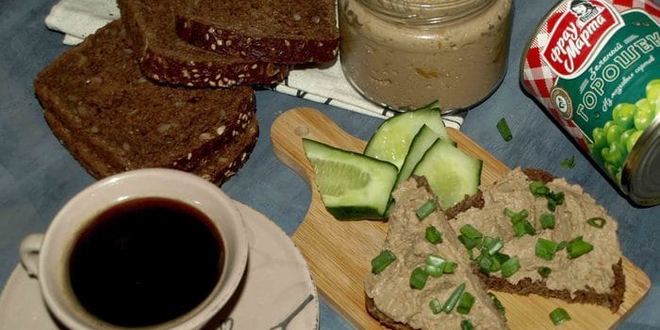Рецепт Паштета из куриной печени и зеленого горошка