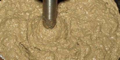 Шаг 8: паштета иза куриной печеней и зеленого горошки