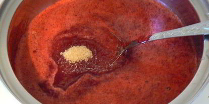 Шаг 5: паштета из куриной печени с брусничным желе