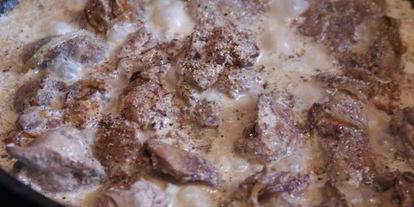 Шаг 6: паштета иза куриной печеней с черносливома