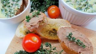 Рецепт Паштета из куриный печени с тимьяном