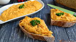 Рецепт Паштета из слабосоленой семги, яиц и моркови