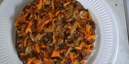 Шаг 12: печеночного торта с морковью и луком