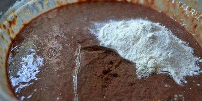 Шаг 4: печеночного торта с морковью и луком