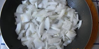 Шаг 7: печеночного торта с морковью и луком