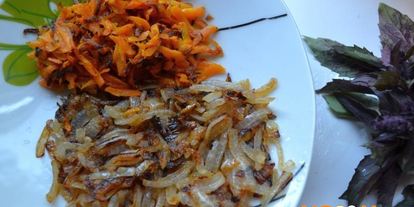 Шаг 8: печеночного торта с морковью и луком