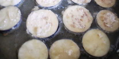 Шаг 2: пирамидок из баклажанов