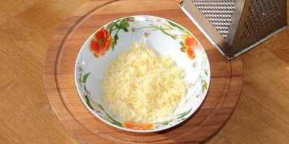 Шаг 1: ролла пшеничного с паштетом из тунца