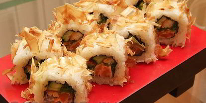 Шаг 14: ролла в стружке тунца бонито