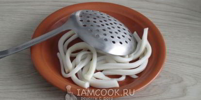 Шаг 6: роллов с кальмаром и беконом