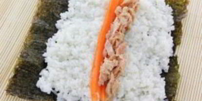 Шаг 3: роллов с консервированным тунцом