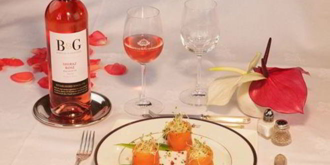 Рецепт Роллов с копченым лососем, треской и чесночным попурри