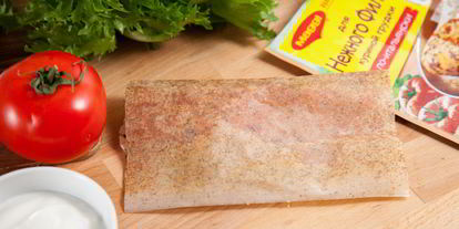 Шаг 2: роллов с куриной грудкой и салатом