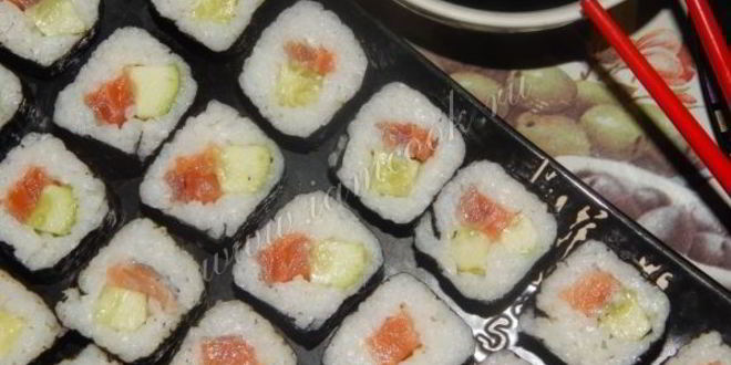 Рецепт роллов с семгой и огурцом
