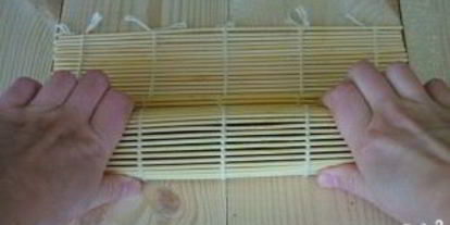 Шаг 3: роллов с тунцом консервированным