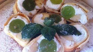 Рецепт Роллов с творогом и фруктами