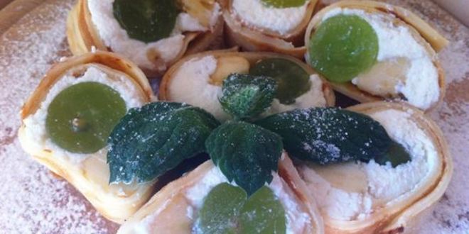 Рецепт роллов с творогом и фруктами