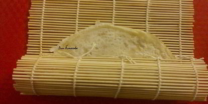 Шаг 10: сладких блинных роллов три вкуса с соусами