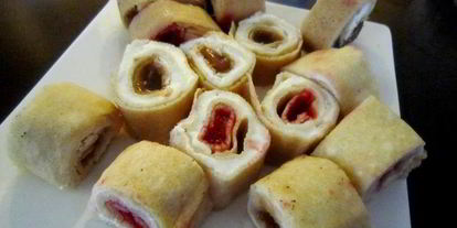 Шаг 13: сладких блинных роллов три вкуса с соусами