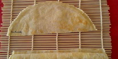 Шаг 6: сладких блинных роллов три вкуса с соусами