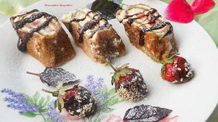 Рецепт Сладких роллов из шоколадных блинчиков с клубникой и лимонным курдом