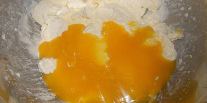 Шаг 7: сладких роллов из шоколадных блинчиков с клубникой и лимонным курдом