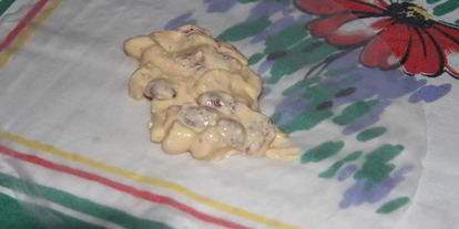 Шаг 4: спринг-роллы с творогом, клубникой и бананом