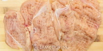 Шаг 5: куриного рулета с сушеным луком