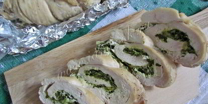 Шаг 12: куриных рулетиков с брынзой и шпинатом
