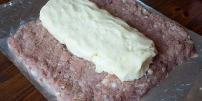 Шаг 5: мясного рулета с картофельной начинкой