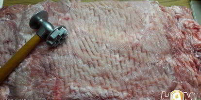 Шаг 2: рулета из кролика с омлетом и ананасом