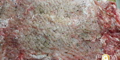 Шаг 3: рулета из кролика с омлетом и ананасом