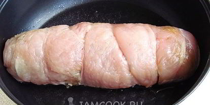 Шаг 11: рулета из курицы и грибов в слоеном тесте