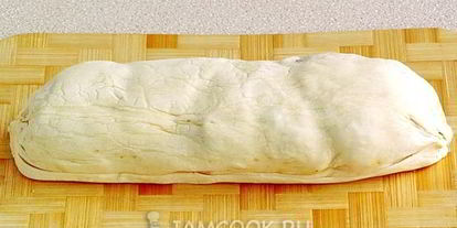 Шаг 12: рулета из курицы и грибов в слоеном тесте