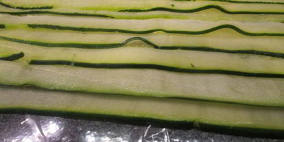 Шаг 2: рулета из курицы в цукини