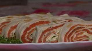 Рецепт Рулета из лаваша с красной рыбой