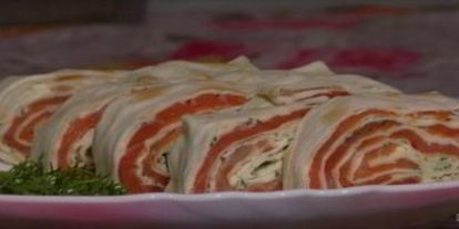 Шаг 7: рулета из лаваша с красной рыбой