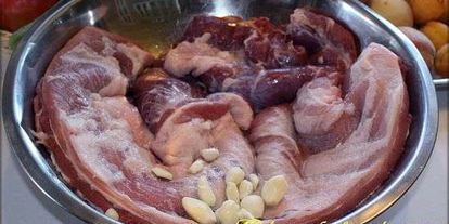 Шаг 13: рулета из свинного подбрюшья