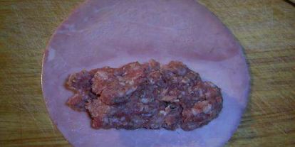 Шаг 7: рулетиков из фарша