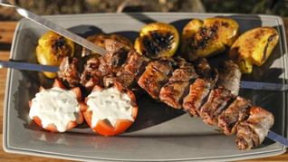 Рецепт Рулетиков из говядины и бекона