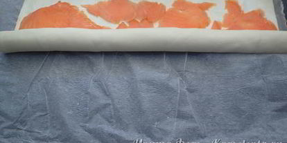 Шаг 4: рулетиков с сёмгой и филадельфией