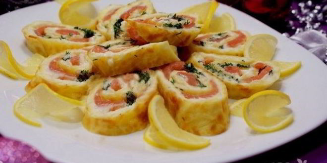 Рецепт Сырного рулета Новогодняя сказка