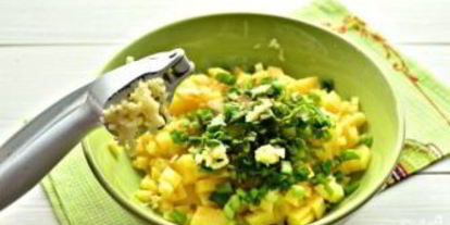 Шаг 3: самсы с картофелем