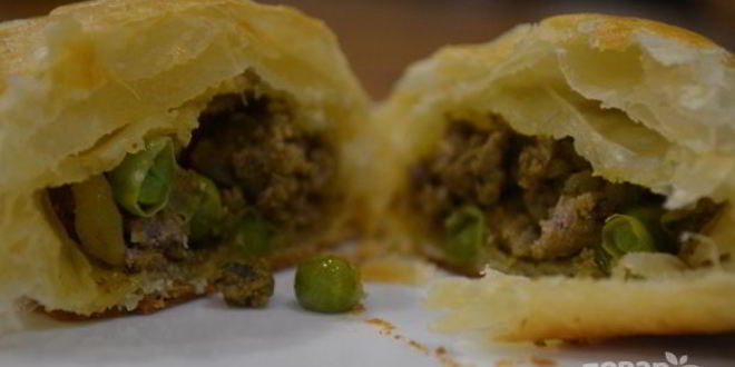 Рецепт самсы с мясом из слоеного теста