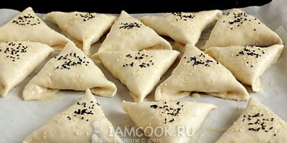 Шаг 11: самсы с тыквой на готовом слоеном тесте